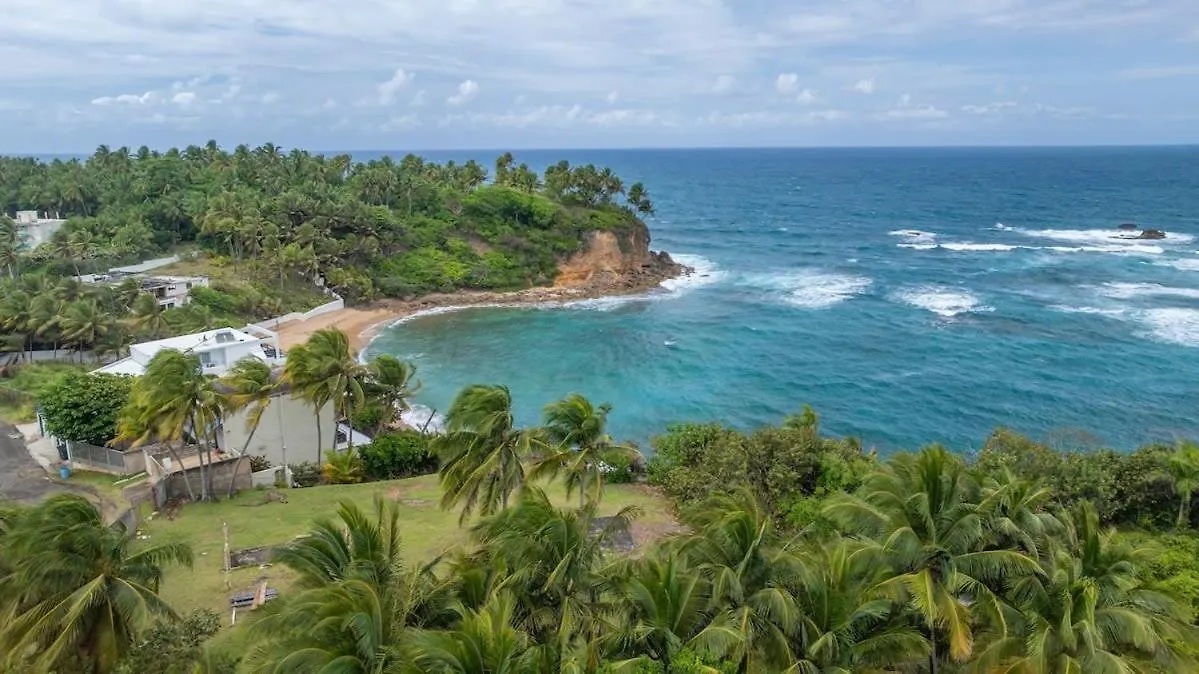 Upscale Villa In Gated Community Beach Access Yari Vega Alta